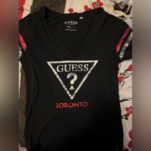 Guess tshirt size small great condition